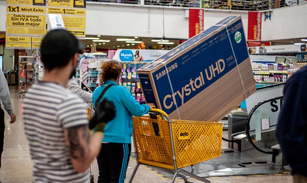 APROVECHA Y COMPRA CON DESCUENTOS-DÍAS SIN IVA EN COLOMBIA EN EL 2022